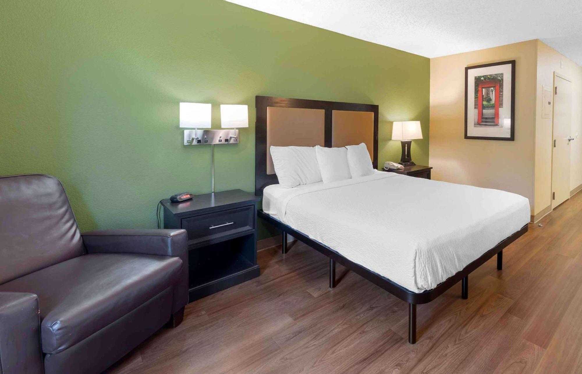 Suburban - Nashville 2* Brentwood