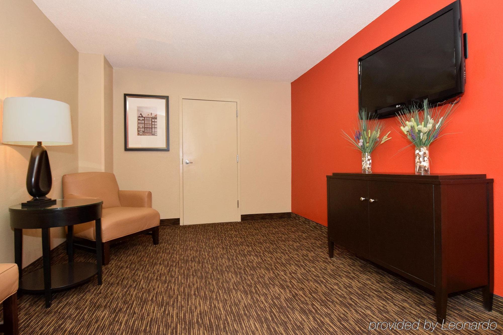 Suburban - Nashville Hotel 2*